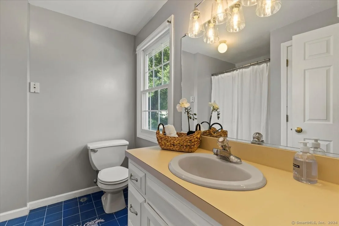 Photo of 461 Addison Road