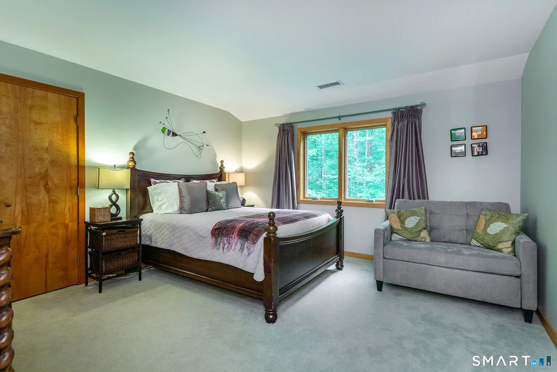 Photo of 51 Long Meadow Road
