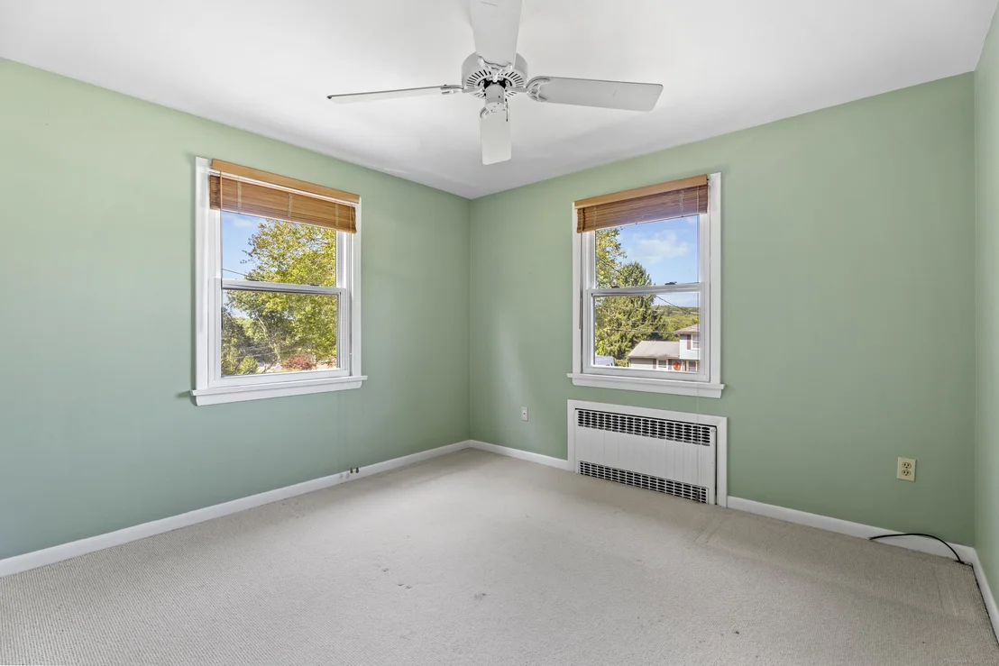 Photo of 43 Arrowhead Drive