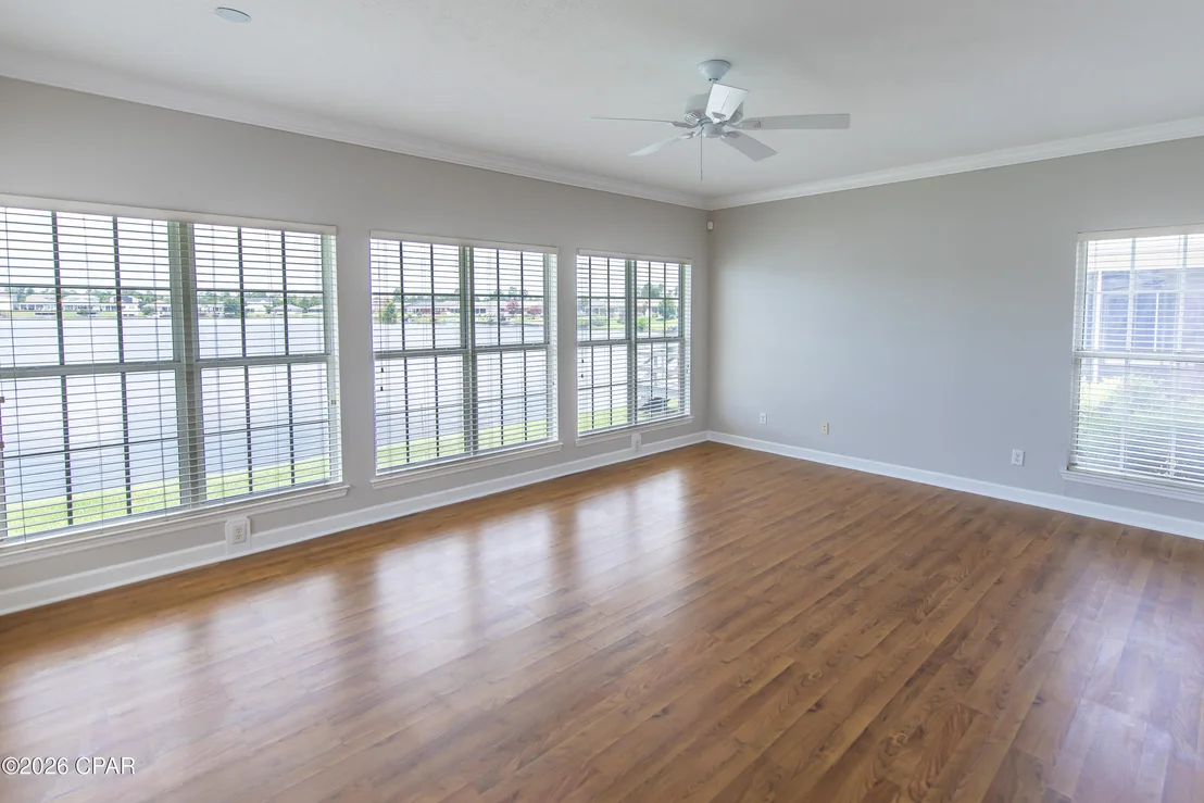 Photo of 220 Lakeridge Drive