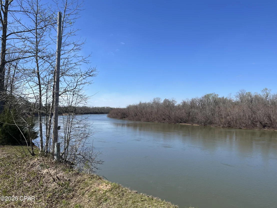 Photo of 7693 NW Chattahoochee Circle