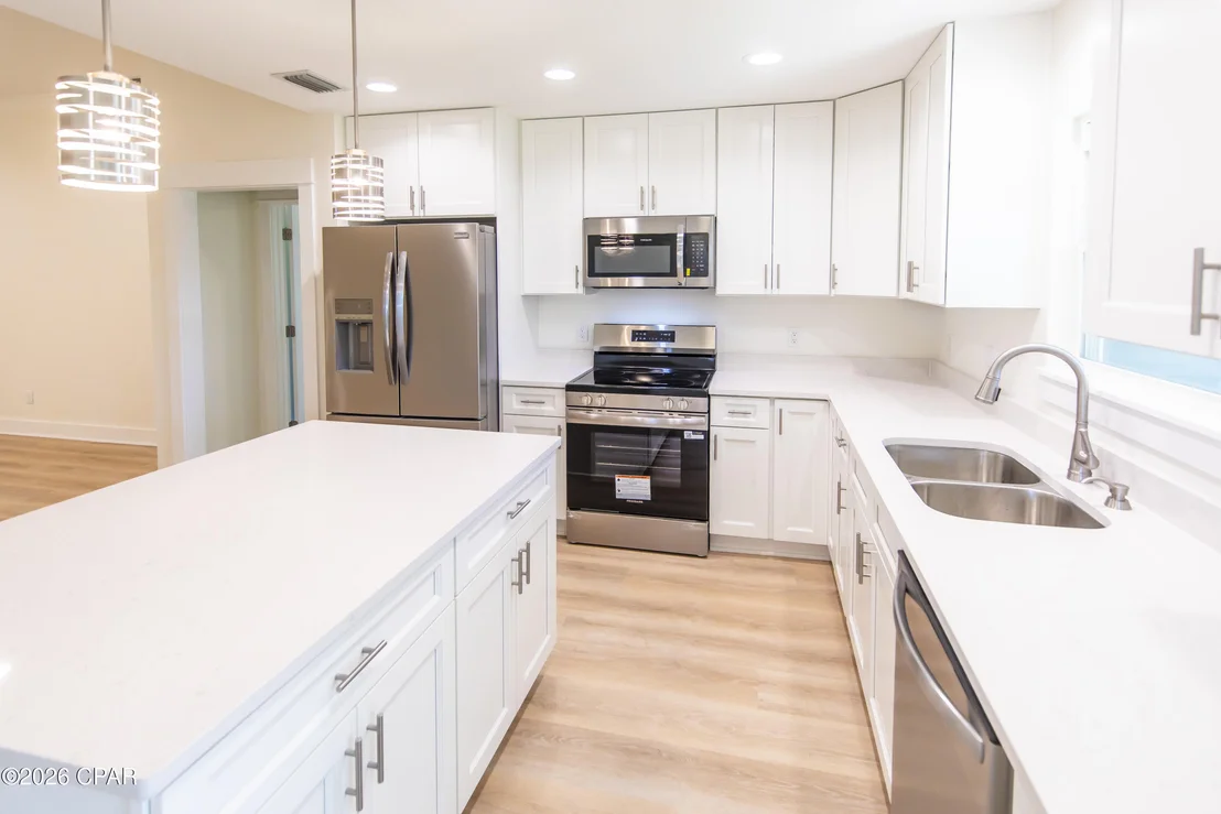 Photo of 308 Blackshear Drive