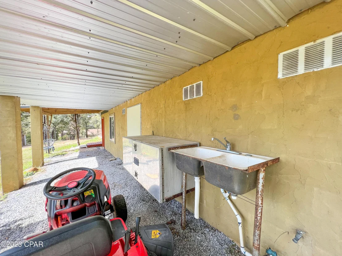 Photo of 2129 N HWY 181