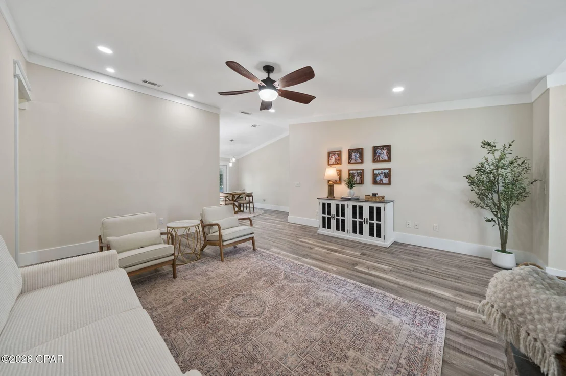 Photo of 323 Prudence Lane