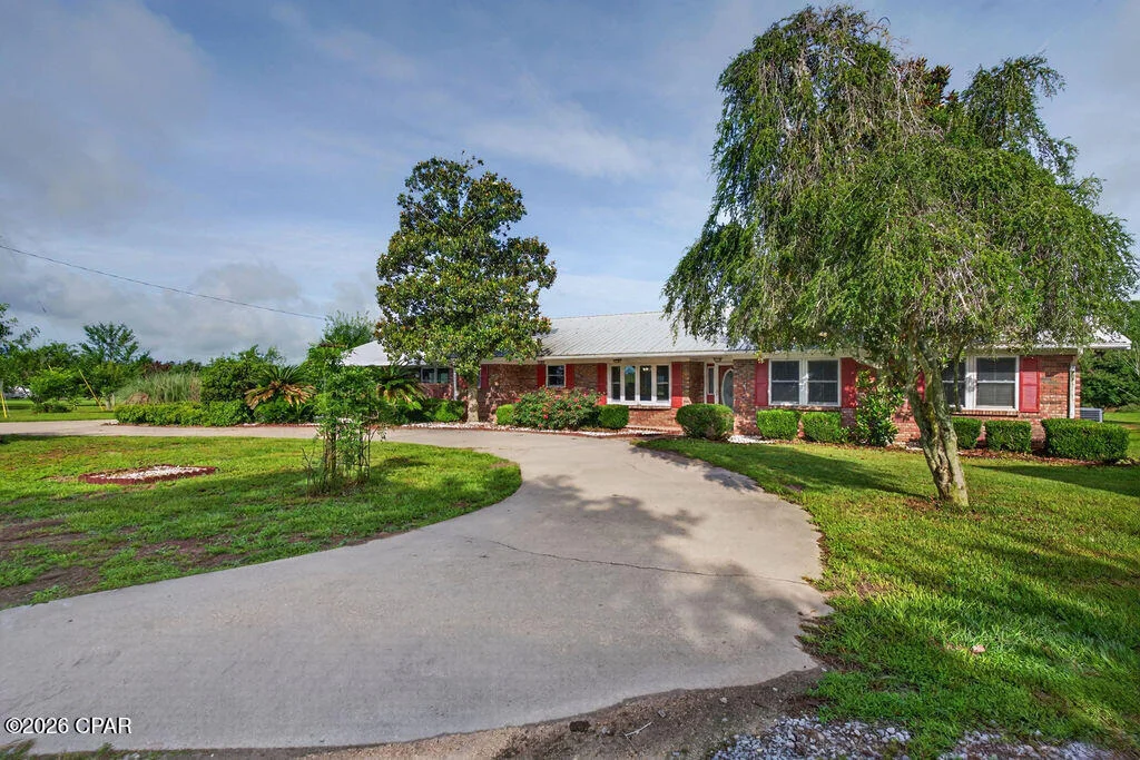 Photo of 1712 Shamrock Lane