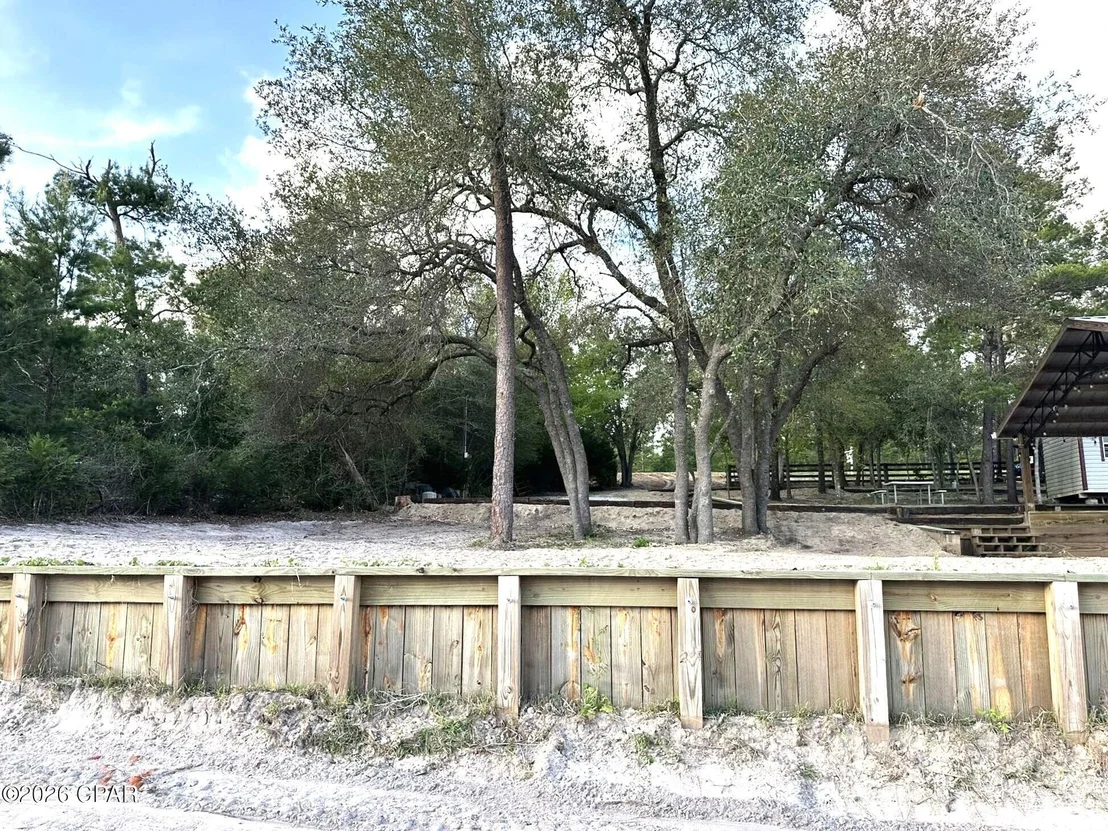 Photo of 456 E Highway 20