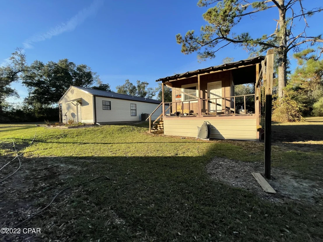 Photo of 2860 Henderson Road