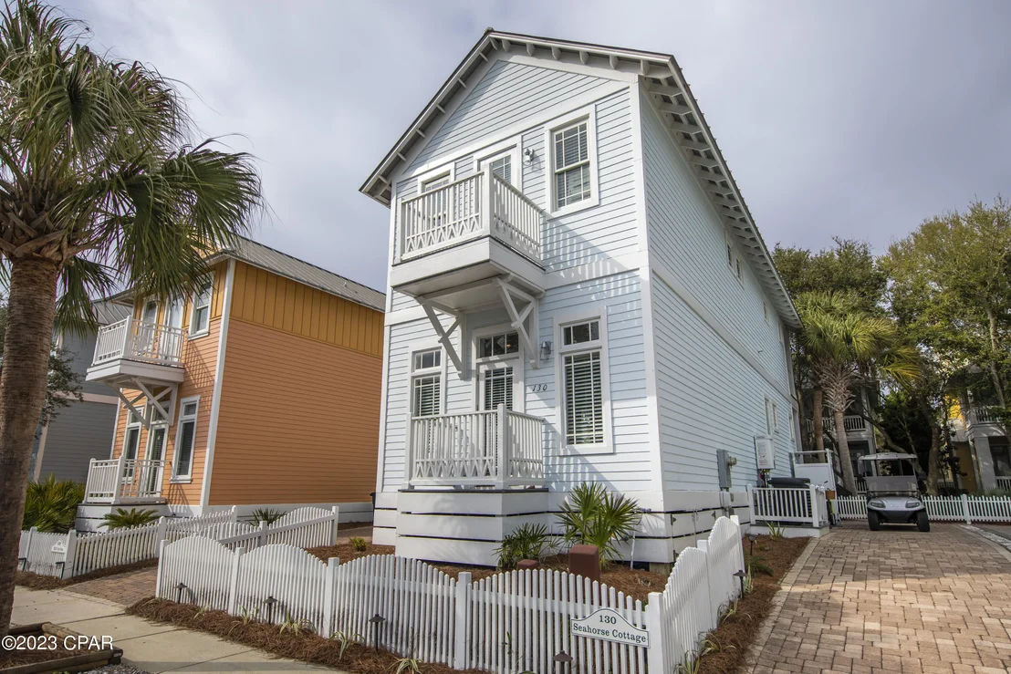 Photo of 130 Parkshore Drive