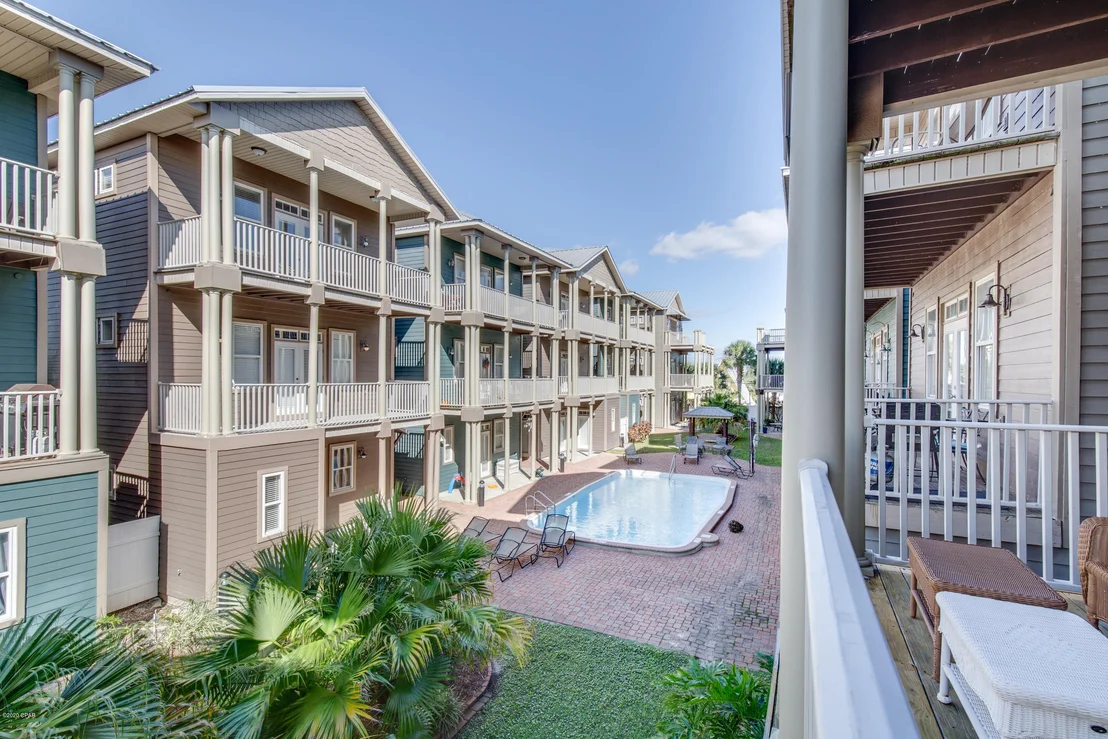 Photo of 6216 Thomas Drive