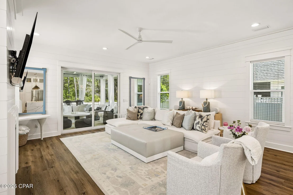Photo of 113 E Pollard Cove