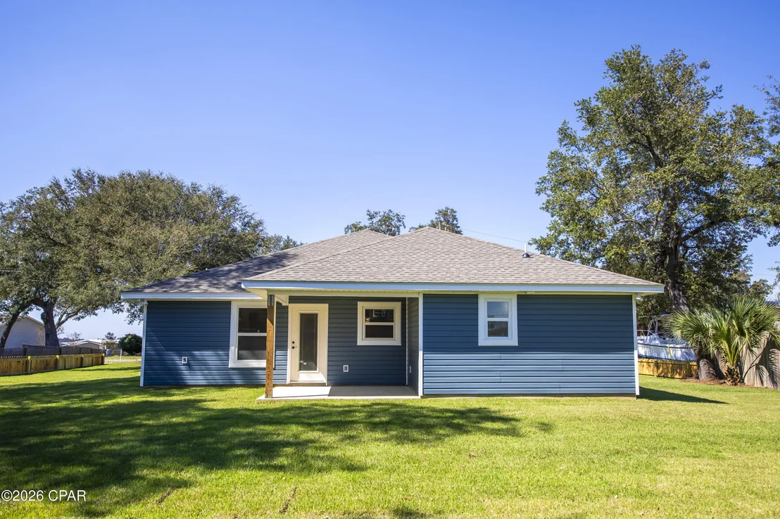 Photo of 308 Blackshear Drive