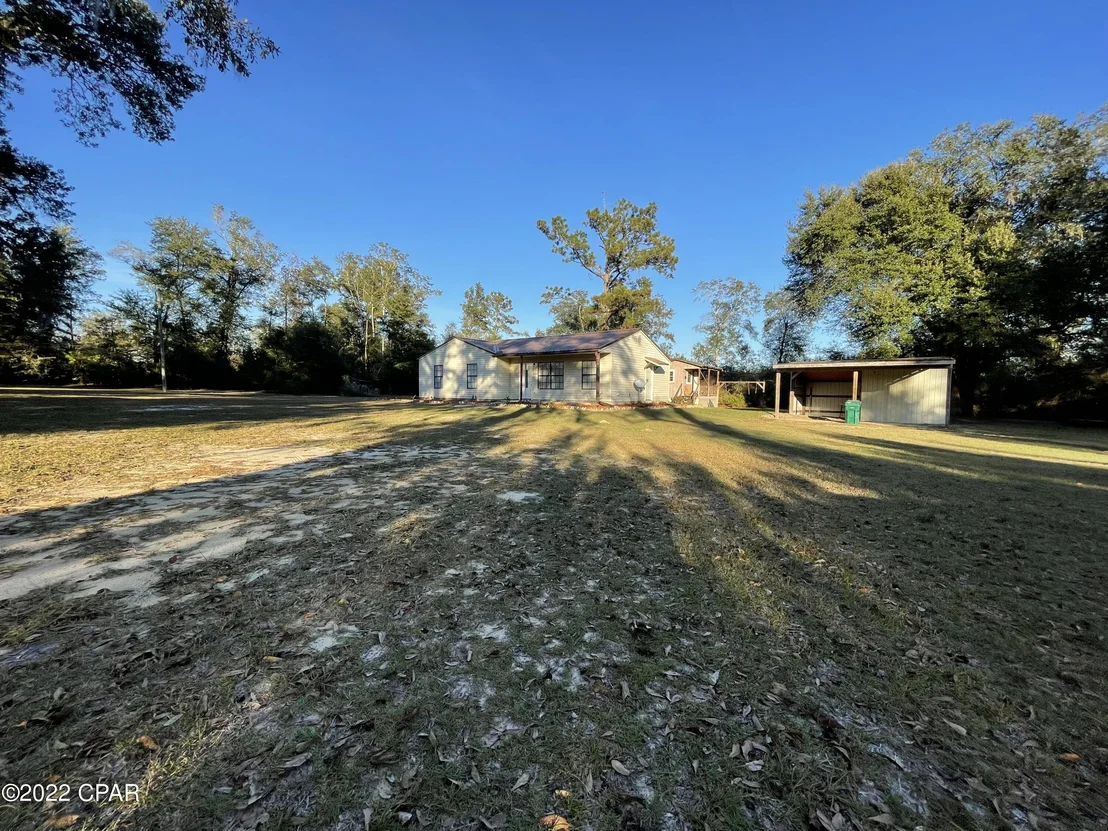 Photo of 2860 Henderson Road