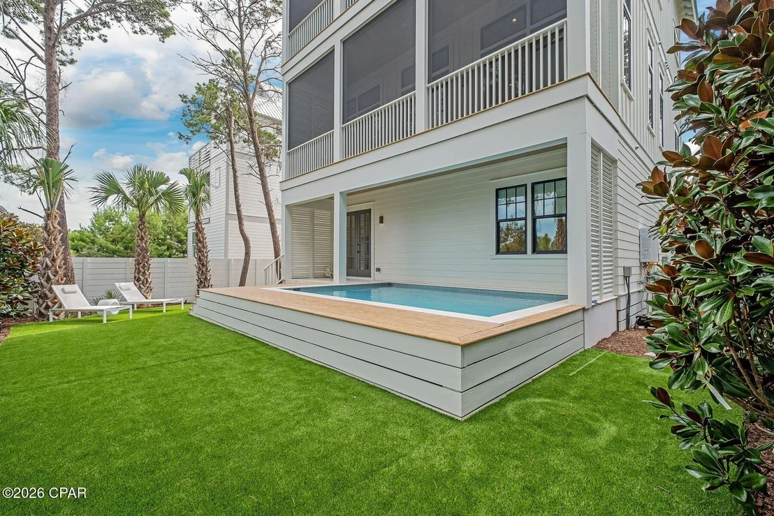 Photo of 36 Grande Pointe Circle