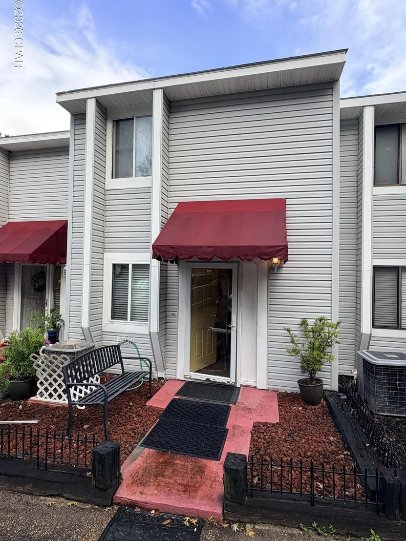 Photo of Unit 3 at 5165 Lamar Drive