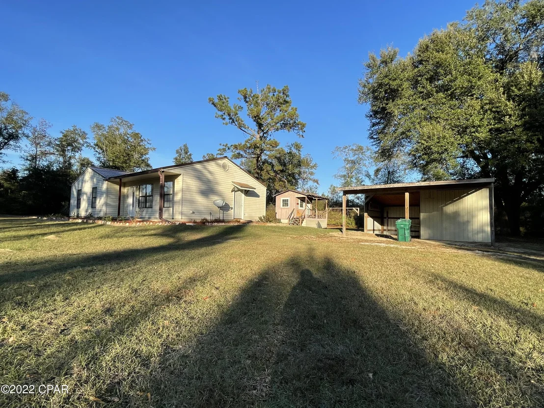 Photo of 2860 Henderson Road