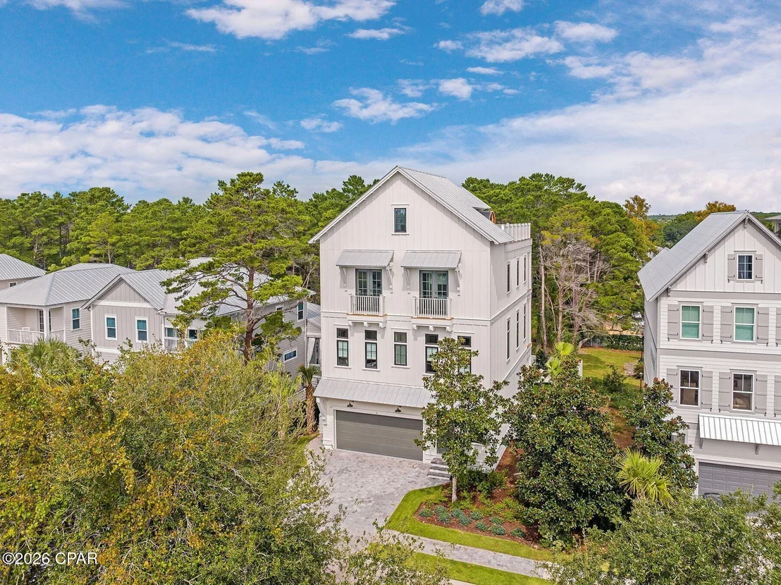 Photo of 36 Grande Pointe Circle