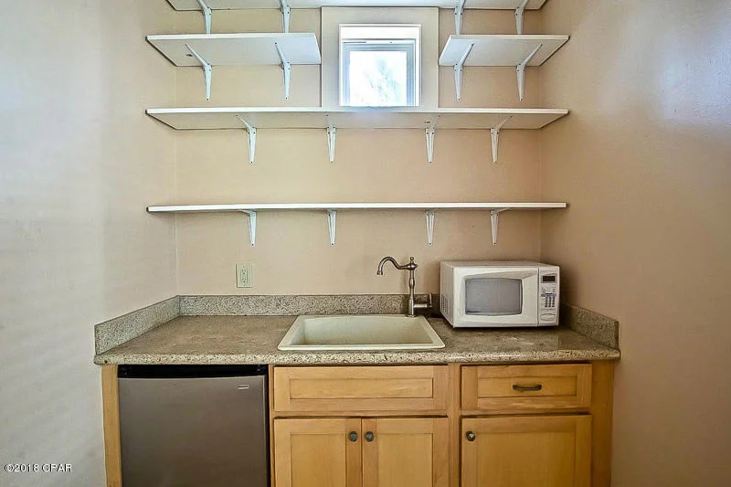 Photo of 6214 THOMAS Drive