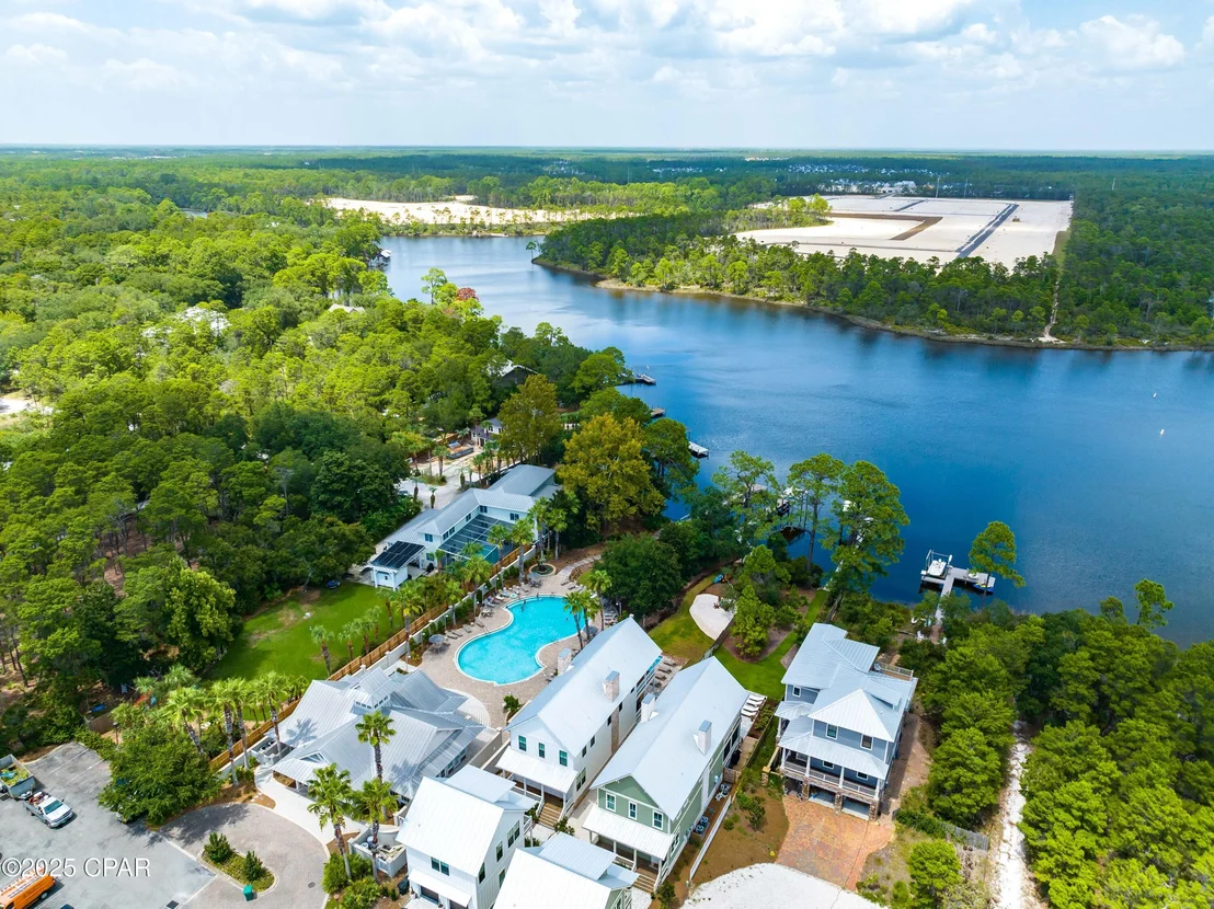 Photo of 150 Grande Pointe Circle