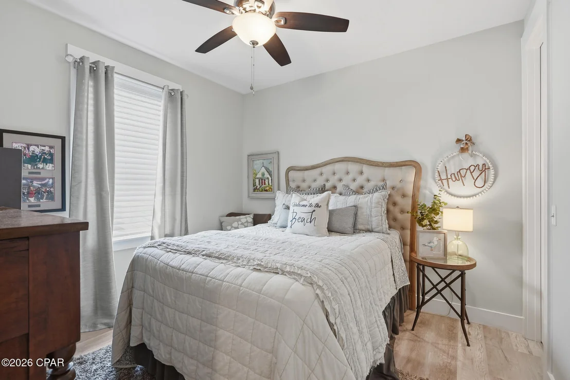 Photo of 8437 Warner Place
