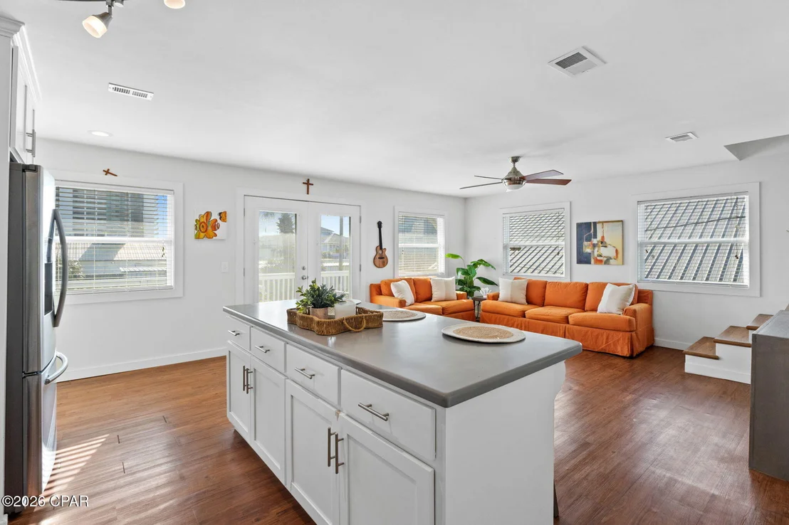 Photo of 6120 Beach Drive