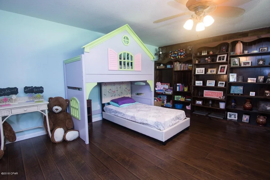 Photo of 4858 CLIFF Road