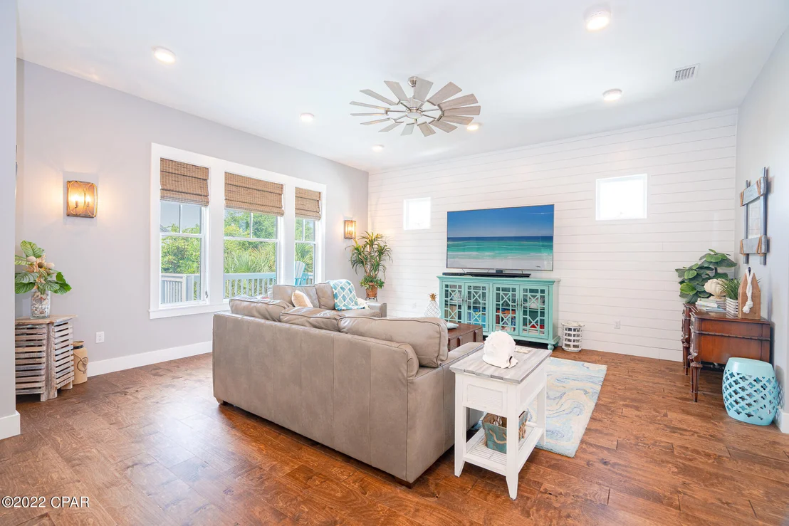 Photo of 186 Grande Pointe Circle