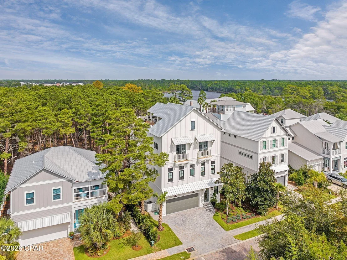 Photo of 36 Grande Pointe Circle