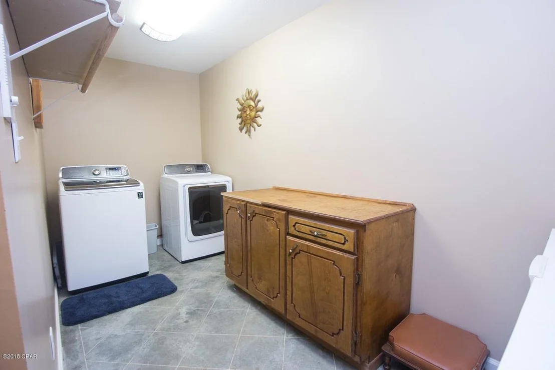 Photo of 4858 CLIFF Road