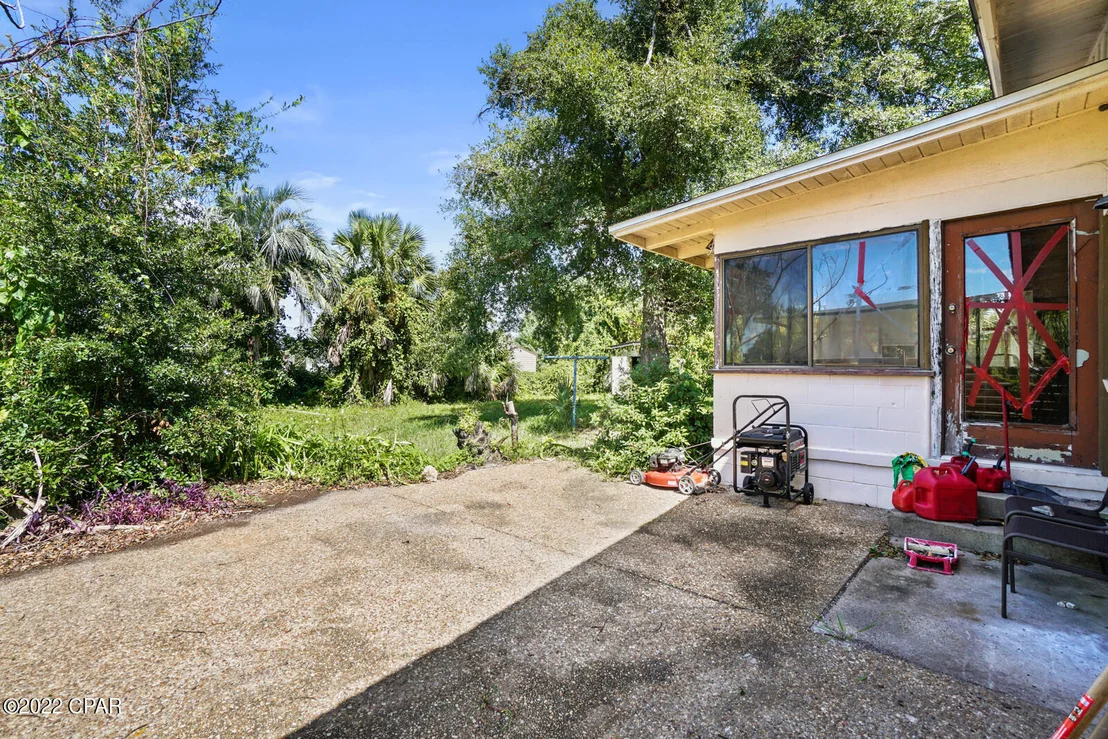 Photo of 3724 Shoreline Circle