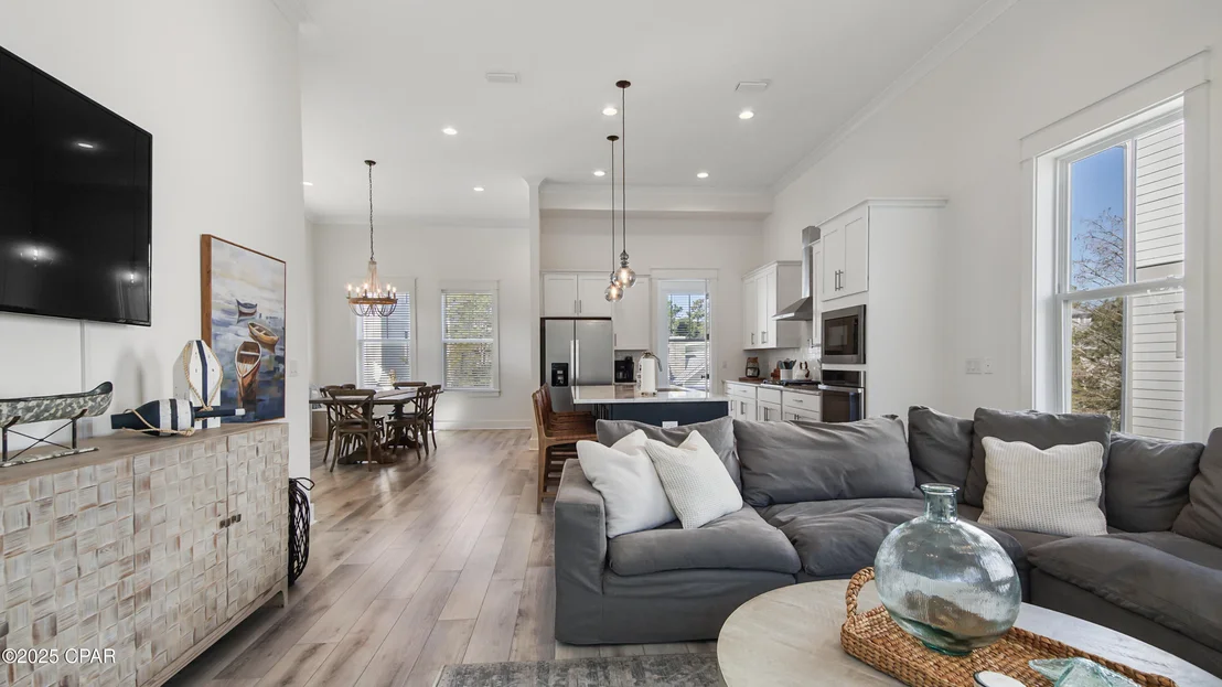 Photo of 150 Grande Pointe Circle