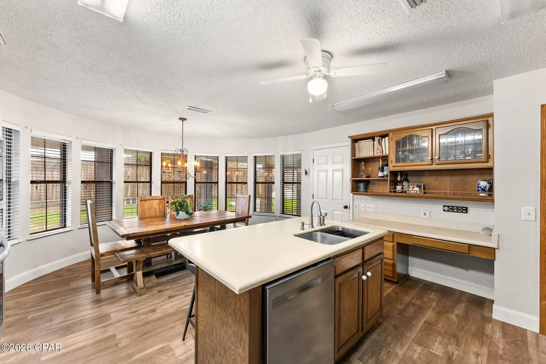 Photo of 437 W Baldwin Road