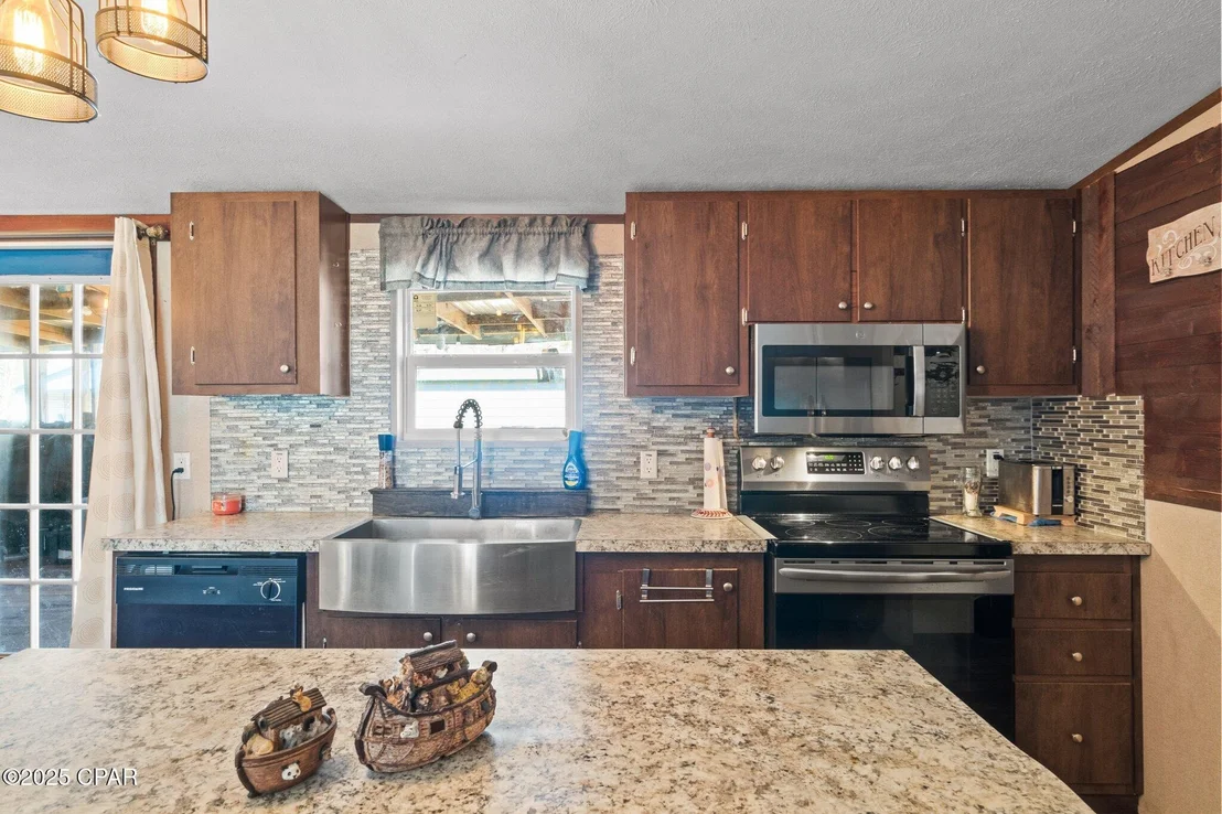 Photo of 1764 Clayton Road