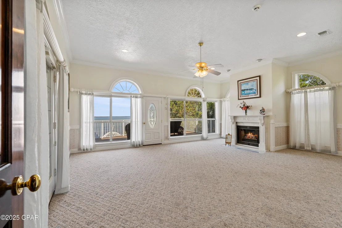 Photo of 364 Walton Way