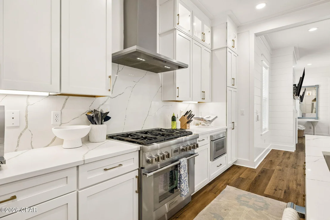 Photo of 113 E Pollard Cove