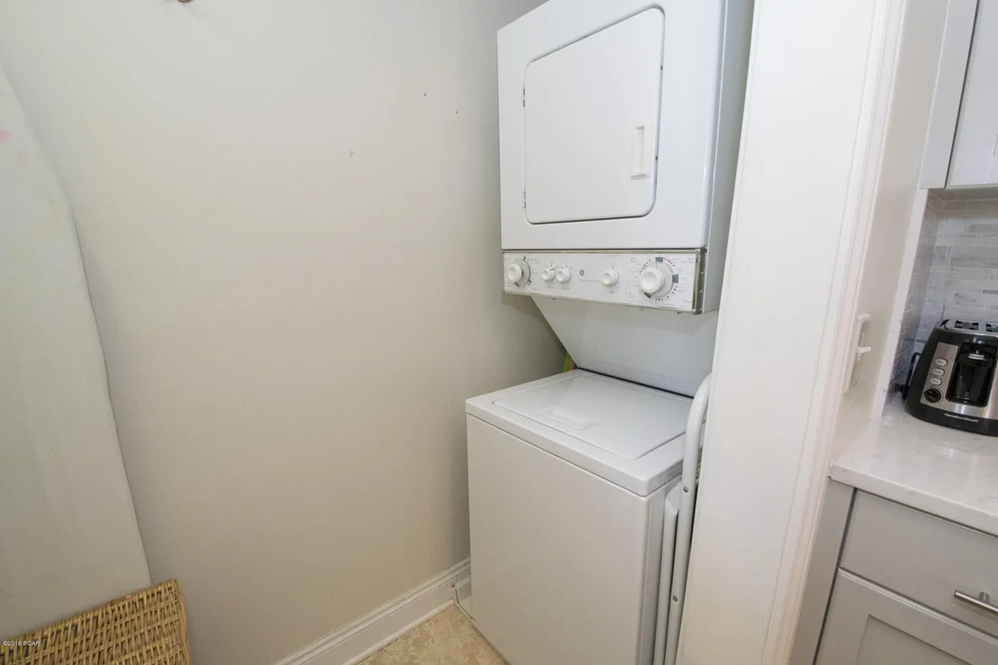 Photo of Unit 2E at 34 N BARRETT