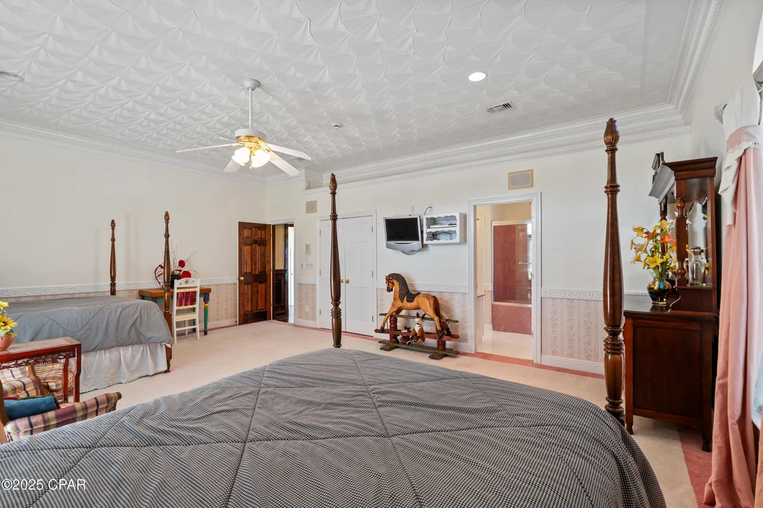Photo of 364 Walton Way