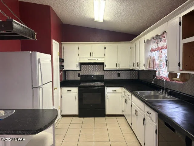 Photo of 25676 Evans Street