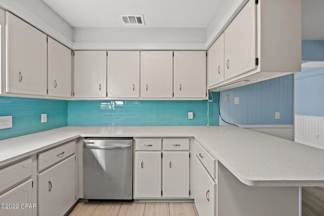 Photo of 7628 Shadow Bay Drive