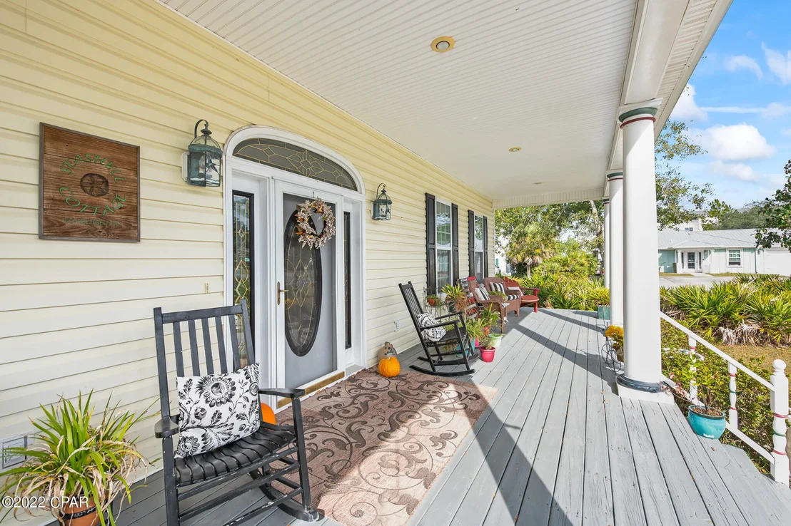 Photo of 121 Moonlight Drive