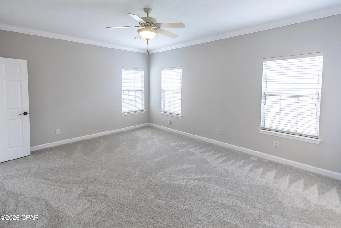Photo of 220 Lakeridge Drive