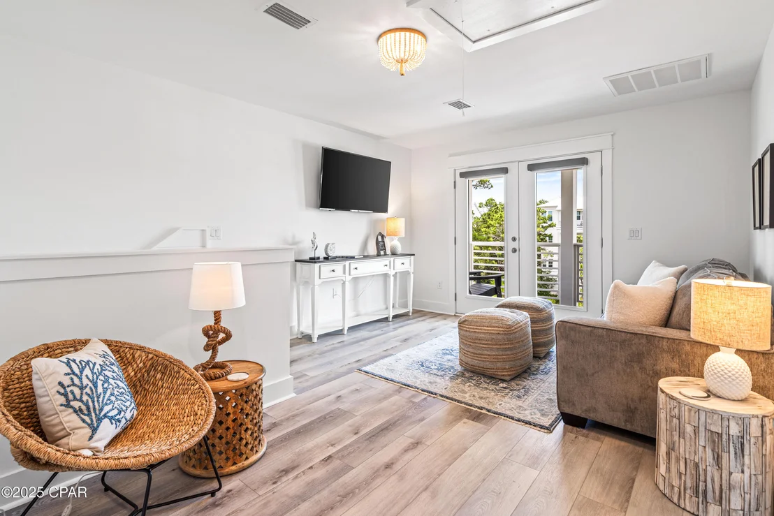 Photo of 150 Grande Pointe Circle