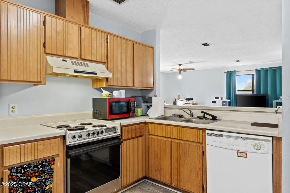 Photo of 140 Oleander Circle