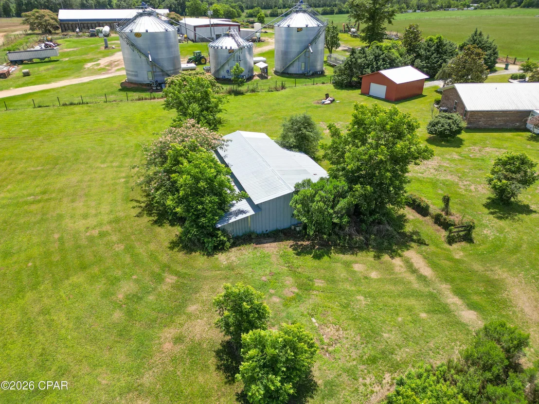 Photo of 1712 Shamrock Lane