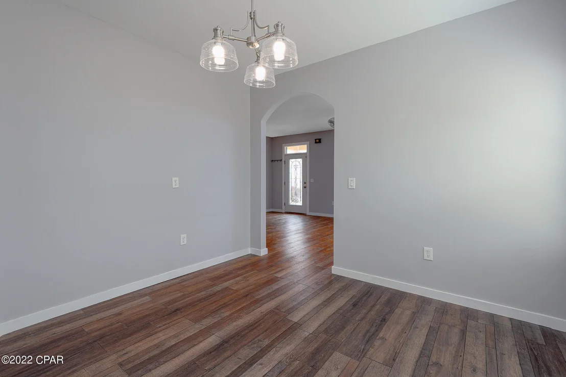 Photo of 4711 Bigleaf Lane