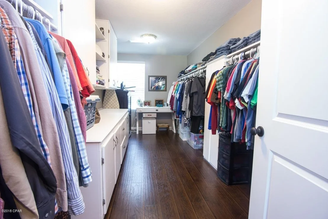 Photo of 4858 CLIFF Road