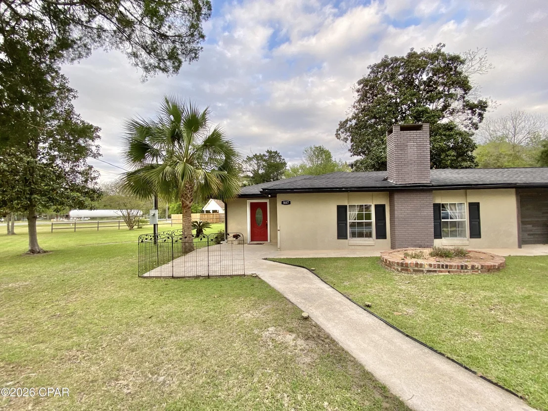 Photo of 807 Maple Street