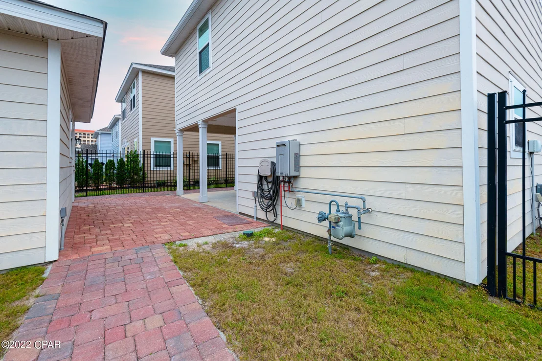 Photo of 4711 Bigleaf Lane