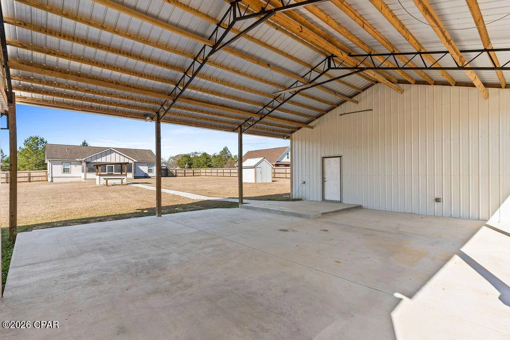 Photo of 561 Lakepointe Drive