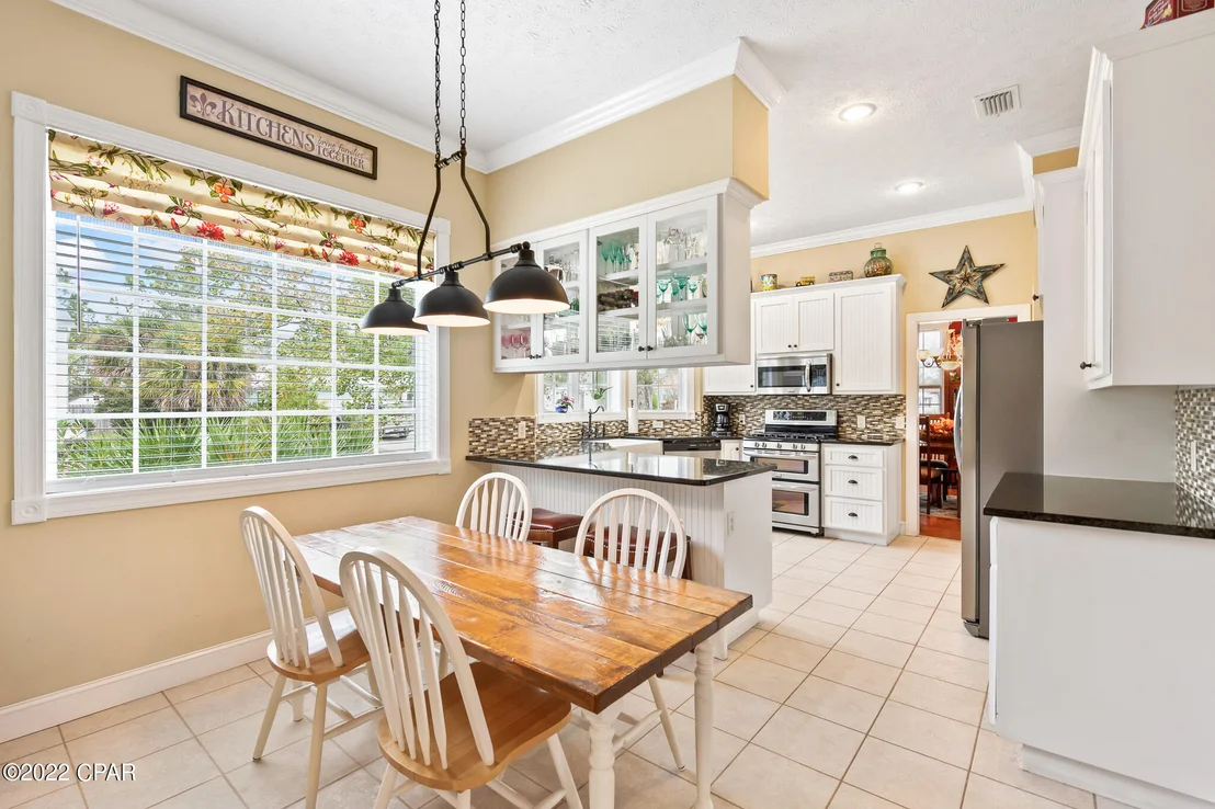 Photo of 121 Moonlight Drive