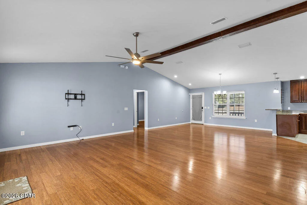 Photo of 561 Lakepointe Drive